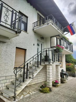 Apartma Aneja